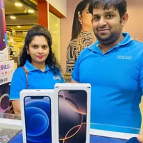 Happy ALOKA TECH customer with their new device